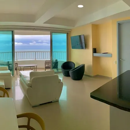 Apartamento P32 Frente Al Mar Con Balcon Aire Acondicionado Y Wifi * Cartagena