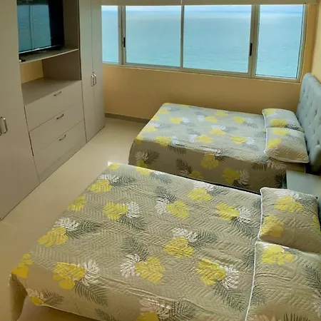 Apartamento Apartamento P32 Frente Al Mar Con Balcon Aire Acondicionado Y Wifi *
